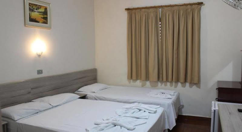 Hotel Euro Suite Pocos De Caldas By Nacional Inn Poços de Caldas מראה חיצוני תמונה