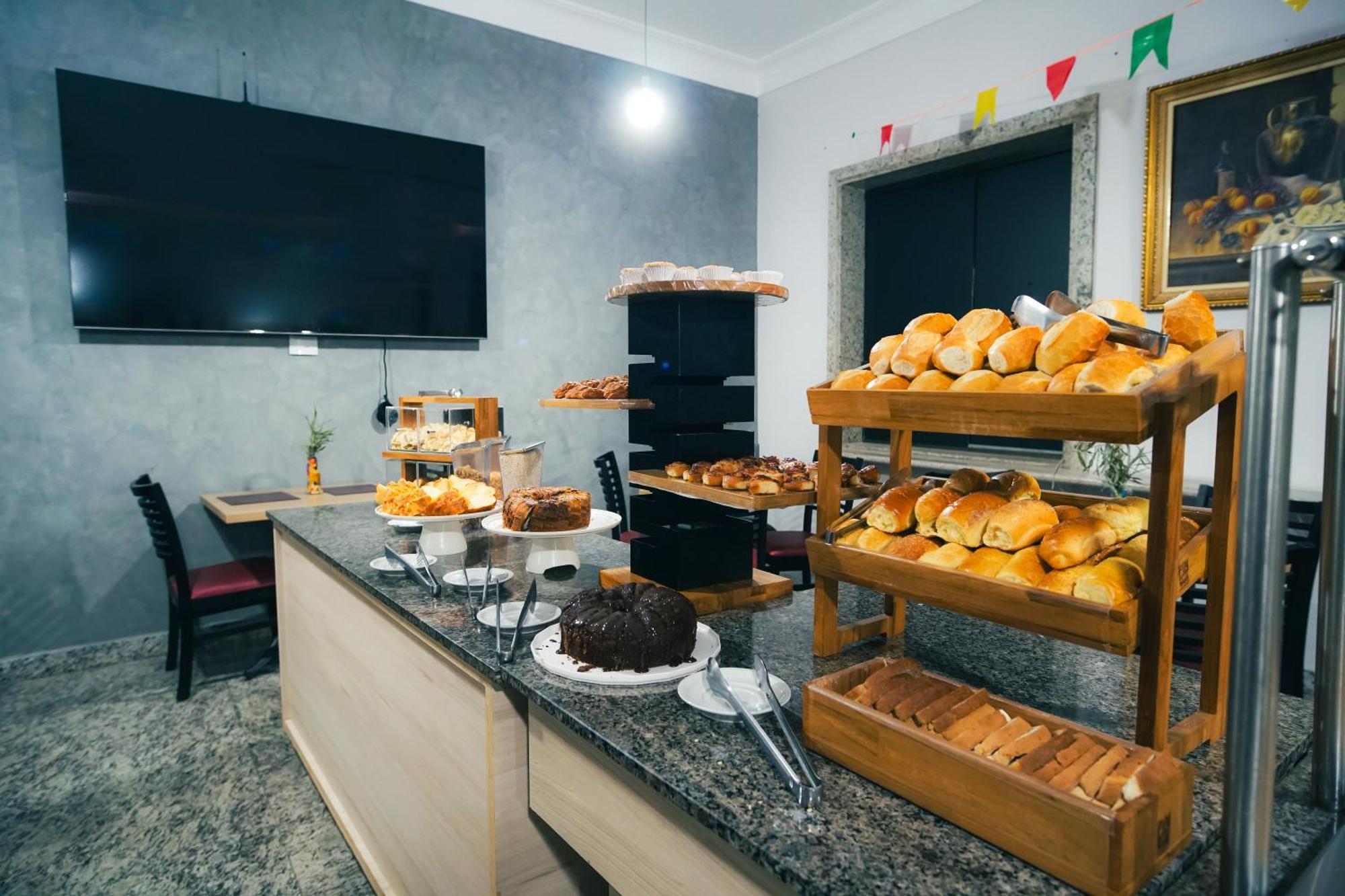 Hotel Euro Suite Pocos De Caldas By Nacional Inn מראה חיצוני תמונה