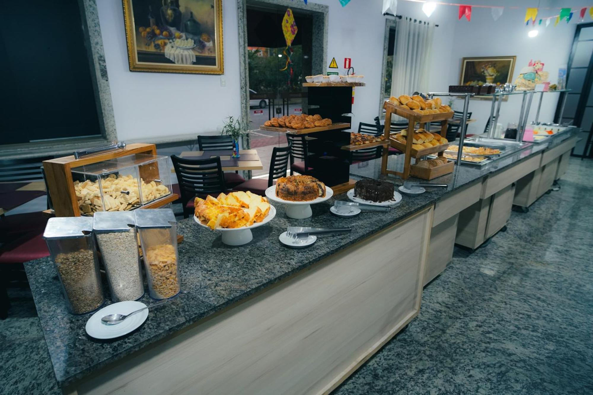 Hotel Euro Suite Pocos De Caldas By Nacional Inn מראה חיצוני תמונה